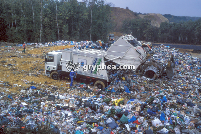 Stockage des déchets ménagers (Décharge Vert-le-Grand) - gryphea.com